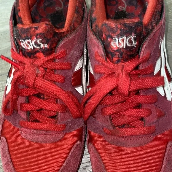 Red ASICS - Picture 5 of 5